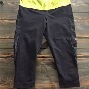 Lululemon Capri 🍋